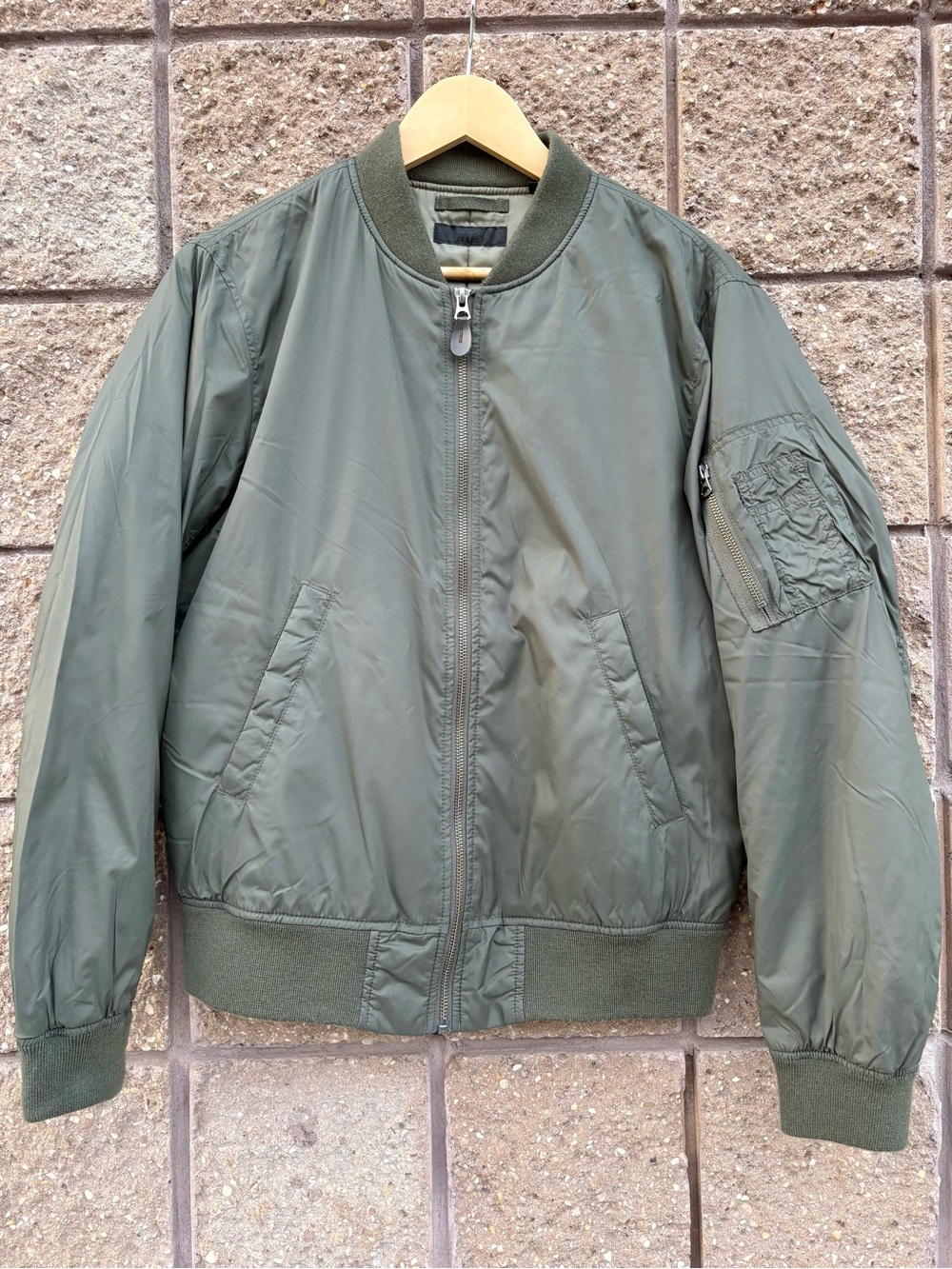 Uniqlo Olive Green Bomber Jacket - Zip Front